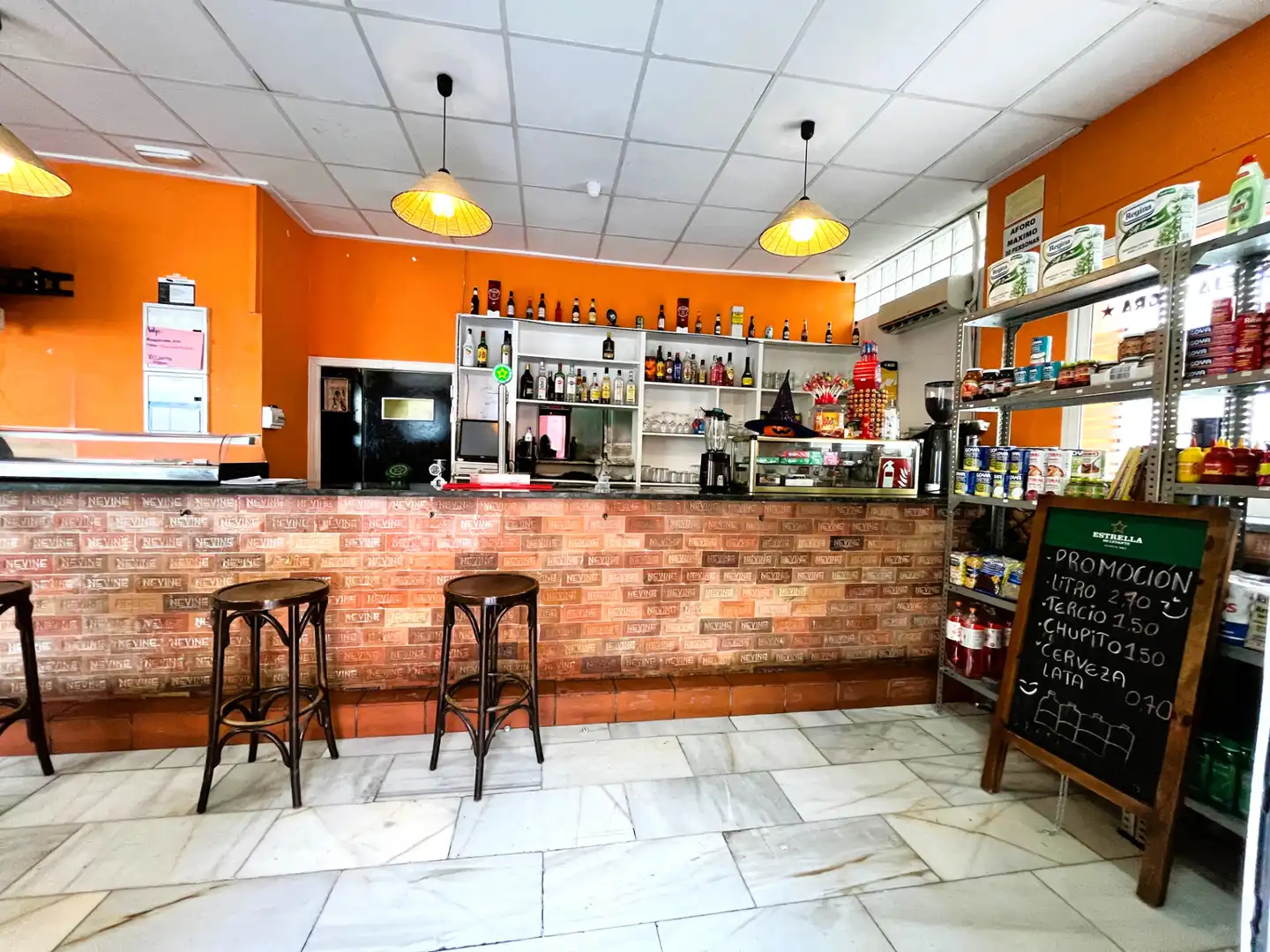 Local comercial en venta en Calle la Caja, imagen 4