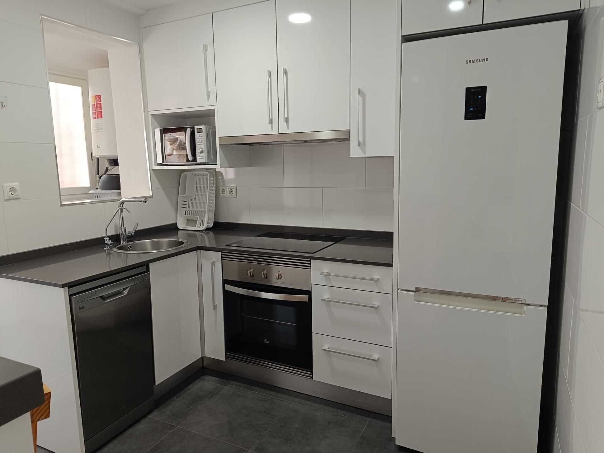 Cocina de Piso de alquiler en Elche / Elx con Aire acondicionado y Balcón