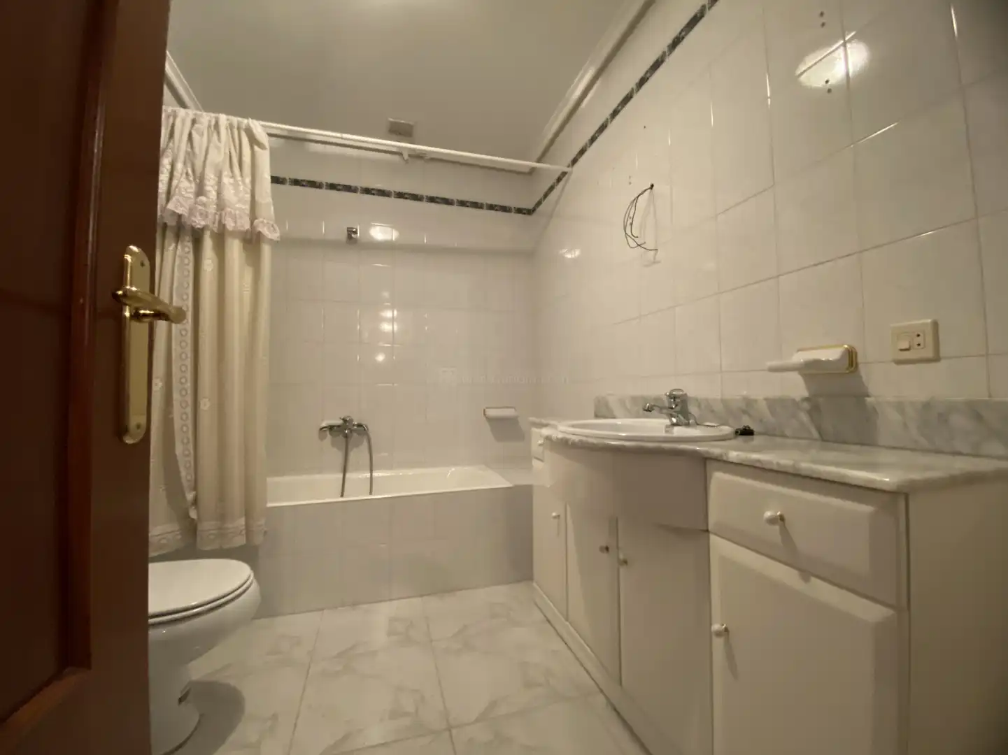 Baño de Casa o chalet en venta en Lagunilla del Jubera con Calefacción, Jardín privado y Terraza