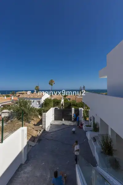 Chalet con piscina en venta en El Faro de Calaburra - Chaparral, imagen 40