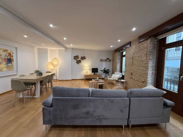 Piso en Alquiler en Calle Linterna en El Mercat