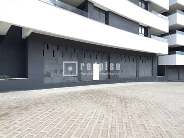 Local comercial en alquiler en Puerto de la Torre - Atabal