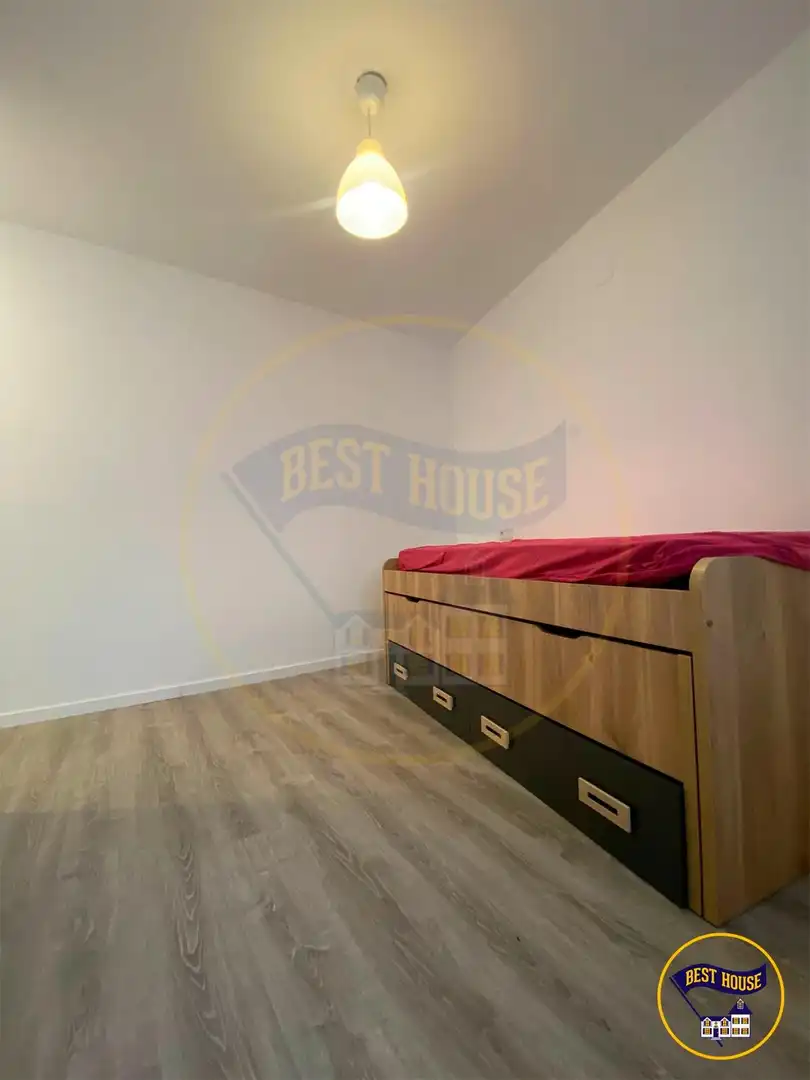 Flat for sale in Calle JOSE COBO, Centro
