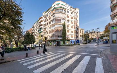 Vista exterior de Pis en venda en  Granada Capital amb Terrassa