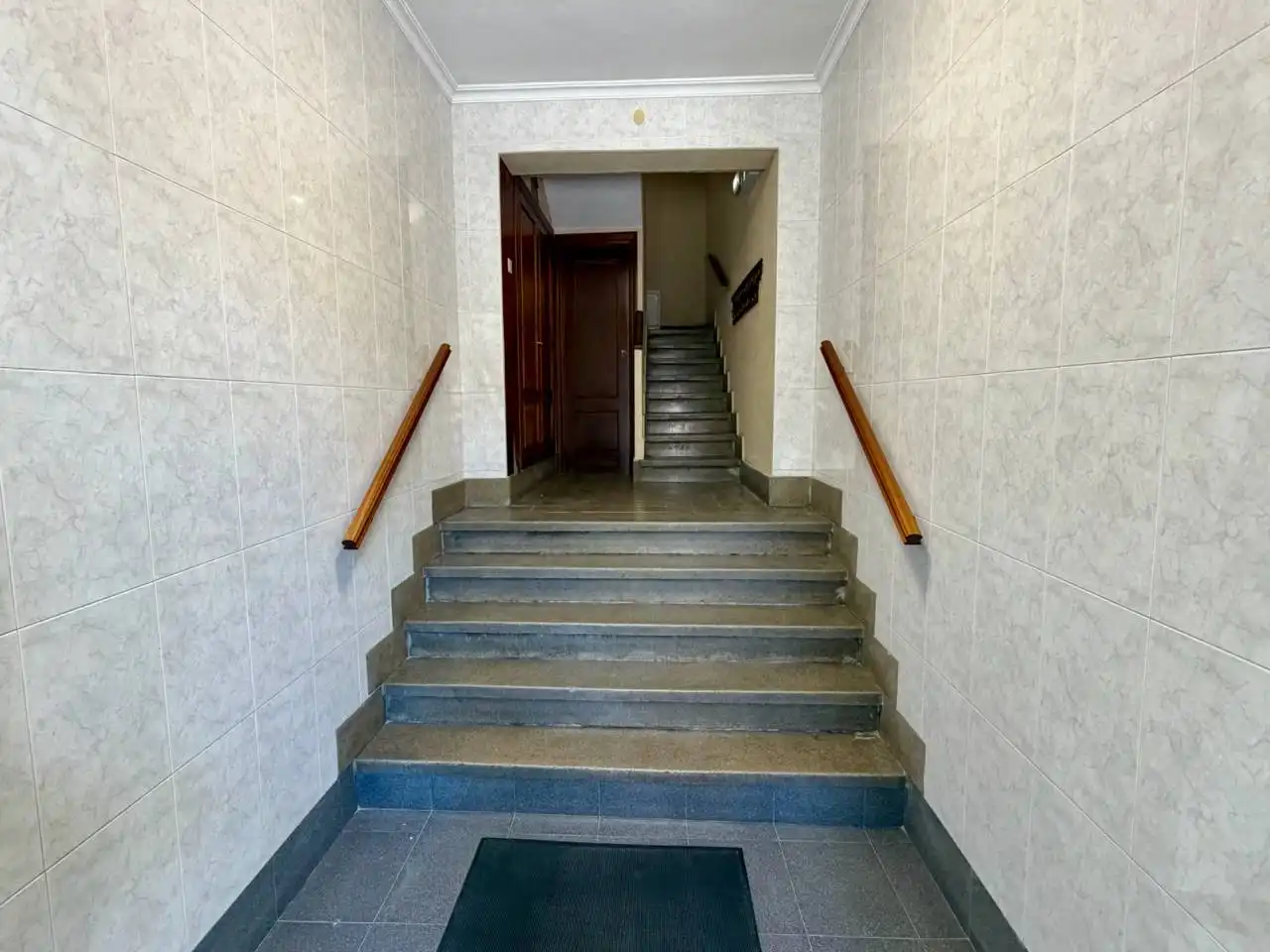 Piso en venta en Oviedo  con Terraza