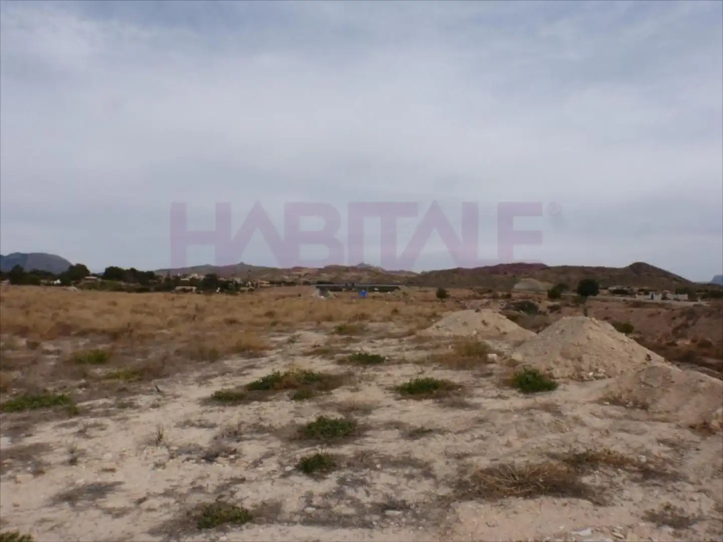 Terreno industrial en venta en Alicante / Alacant