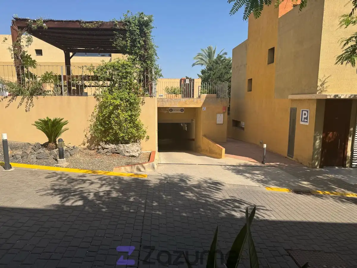 Detached homes for rent in Av. Valle del Sol, Golf Valle Este