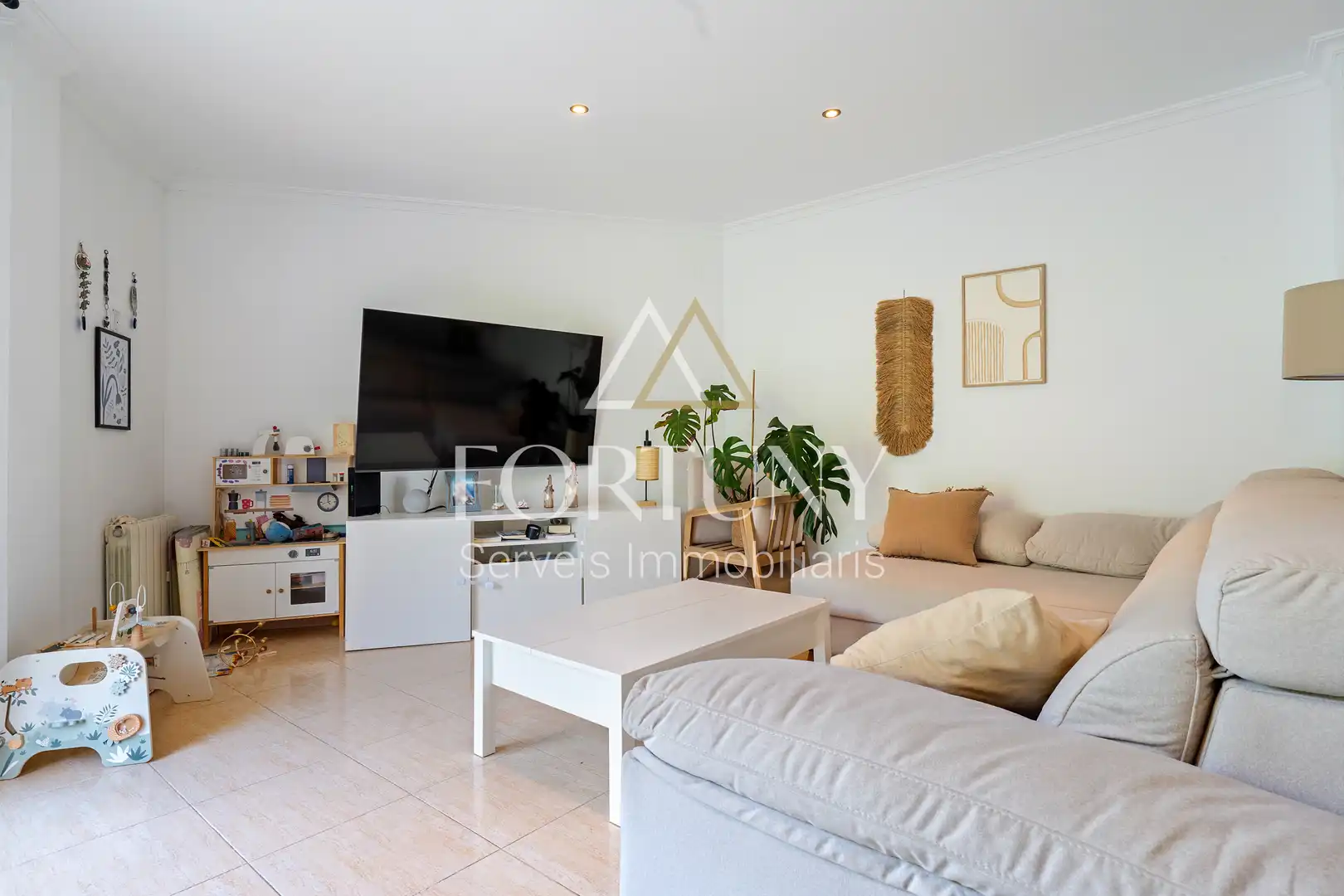 Living room of Flat for sale in El Catllar   with Air Conditioner, Storage room and Swimming Pool