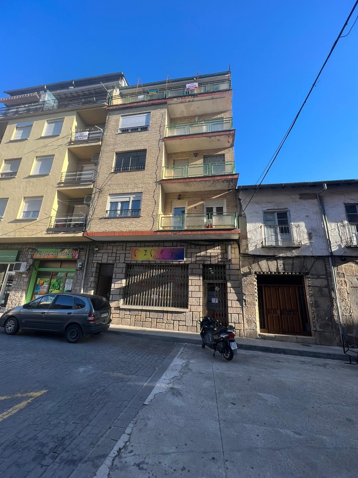 Außenansicht von Wohnung zum verkauf in Arenas de San Pedro mit Terrasse