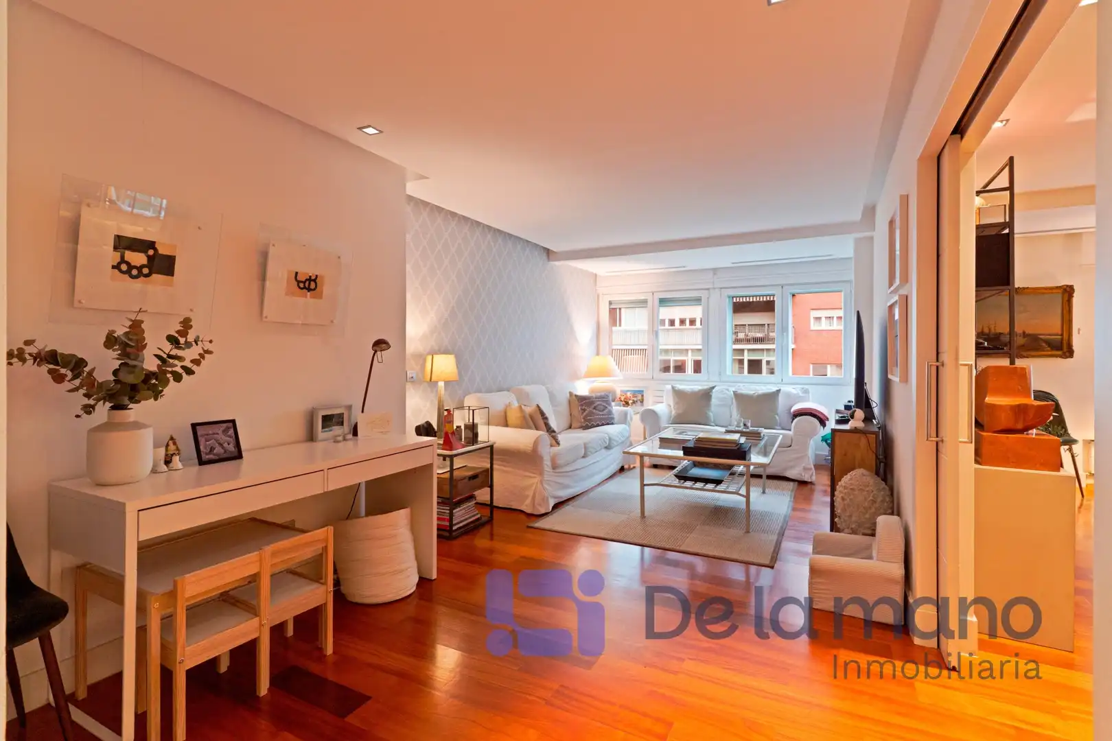 Living room of Flat for rent in Madrid  with Air Conditioner, Heating and Storage room
