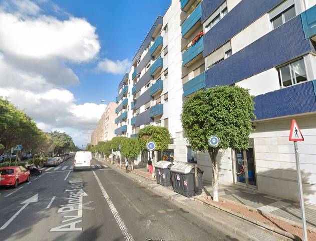 Local comercial en Alquiler en Avenida Pintor Felo Monzón, 25 en Siete Palmas