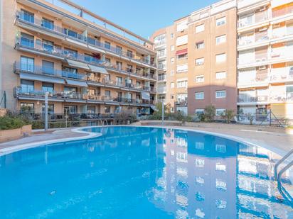 Swimming pool of Flat for sale in  Barcelona Capital  with Air Conditioner, Heating and Parquet flooring