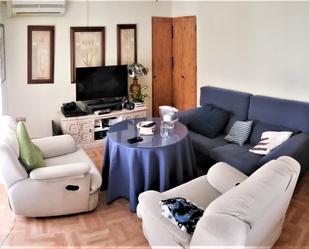 Sala d'estar de Finca rústica de lloguer en Cáceres Capital amb Aire condicionat, Calefacció i Moblat