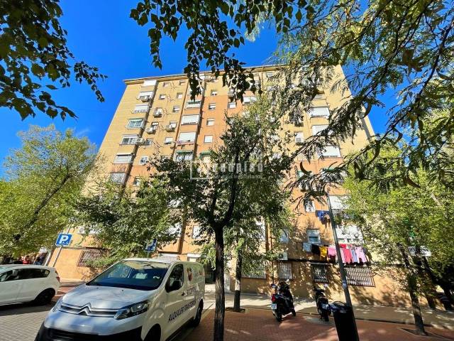 Piso en Venta en DE LOS HERMANOS GARCIA NOBLEJAS en Simancas