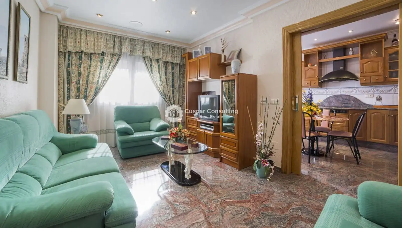 Sala d'estar de Local en venda en Los Alcázares amb Aire condicionat