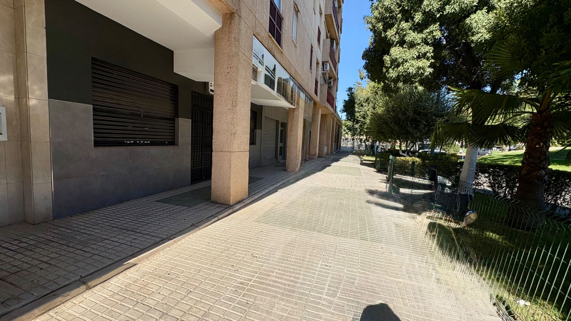Exterior view of Premises to rent in  Sevilla Capital  with Furnished