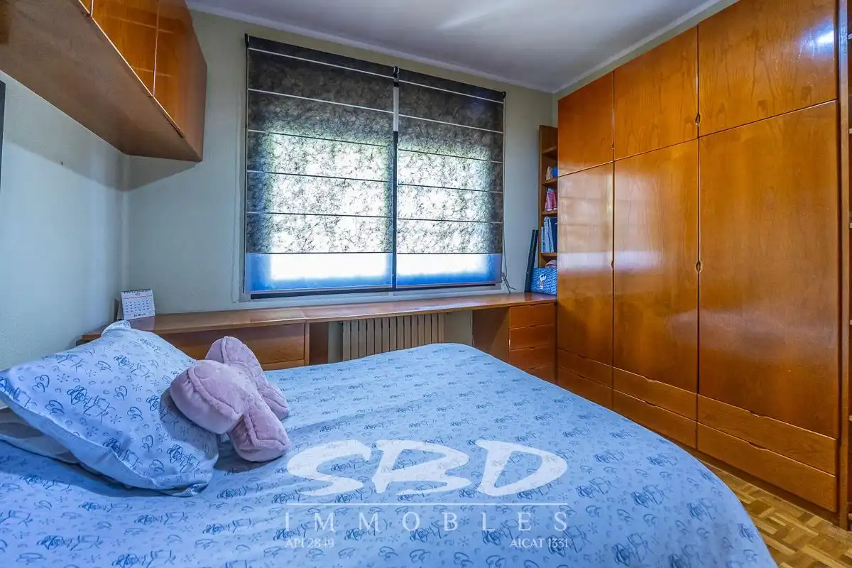 Dormitori de Casa o xalet en venda en Barberà del Vallès amb Aire condicionat, Calefacció i Terrassa