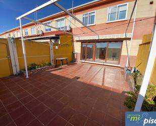 Terrasse von Einfamilien-Reihenhaus zum verkauf in Valdestillas mit Terrasse und Balkon