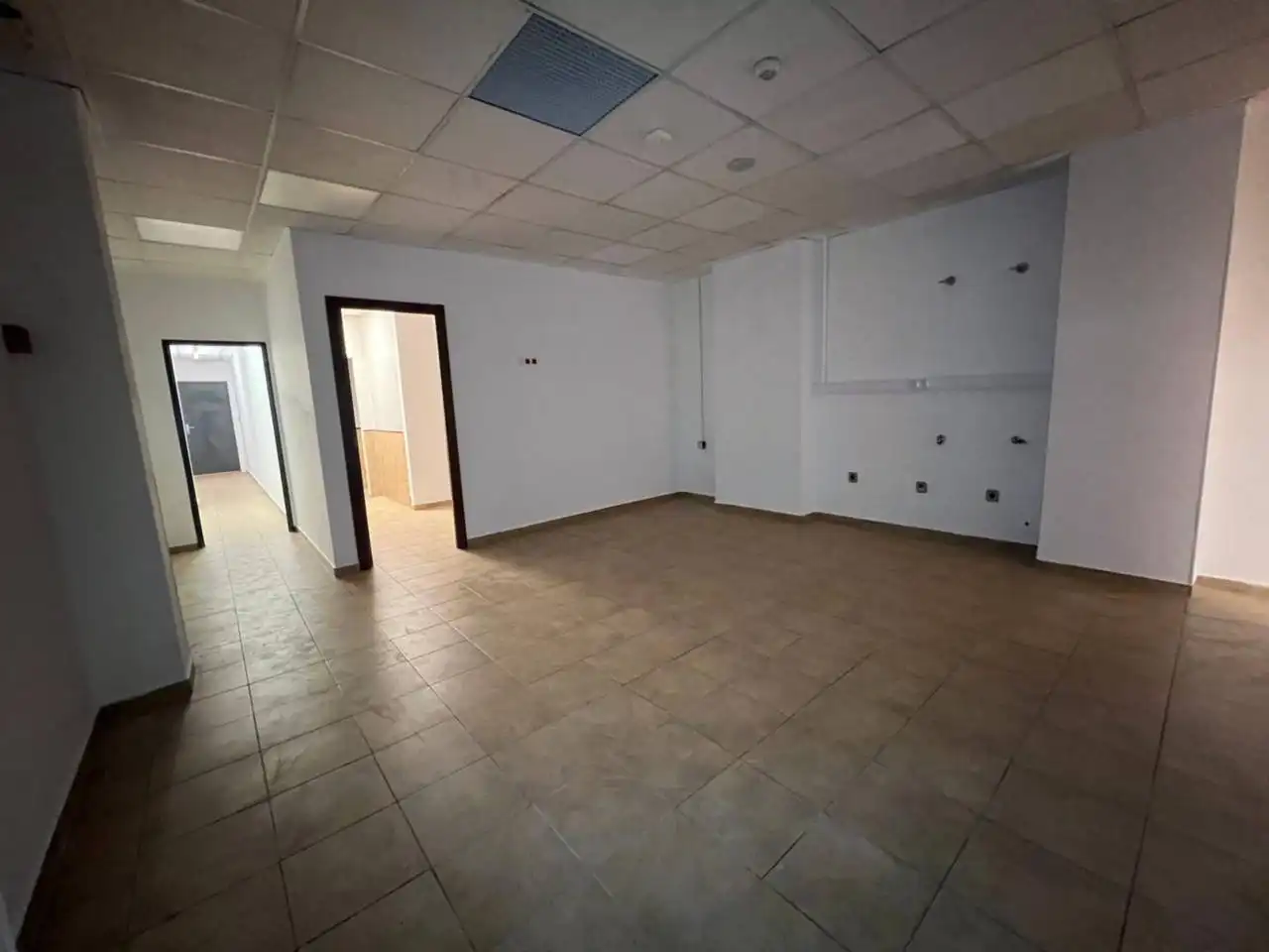 Local comercial de lloguer a Calle Navarra, imagen 6