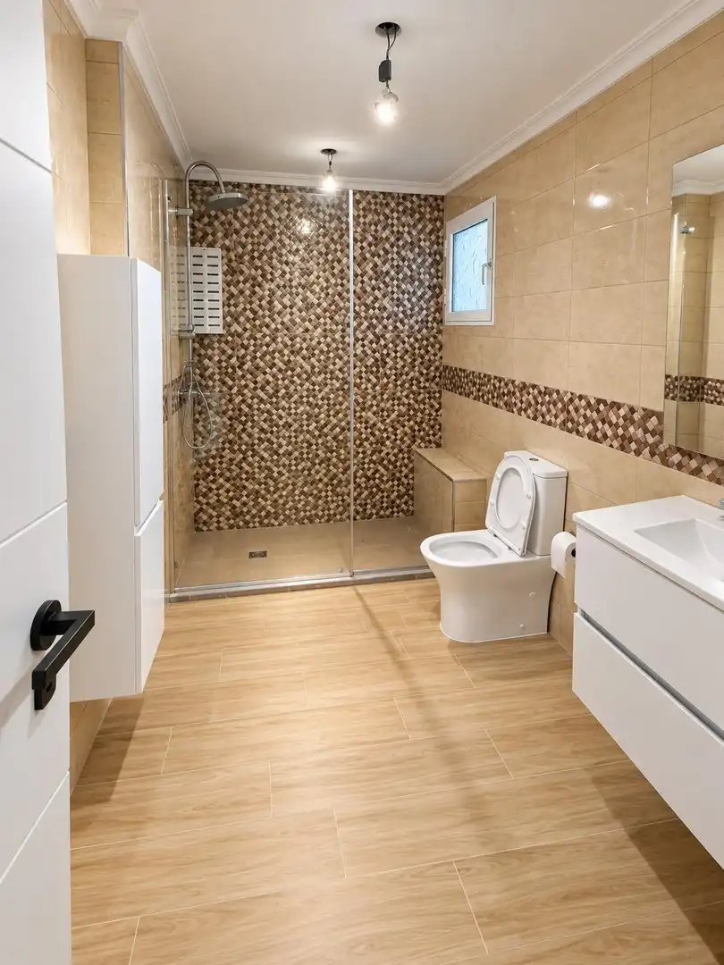 Baño de Piso para compartir en Elche / Elx con Aire acondicionado, Calefacción y Parquet