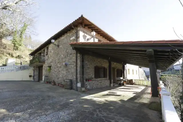 Vista exterior de Finca rústica en venta en Elgoibar con Calefacción, Jardín privado y Terraza