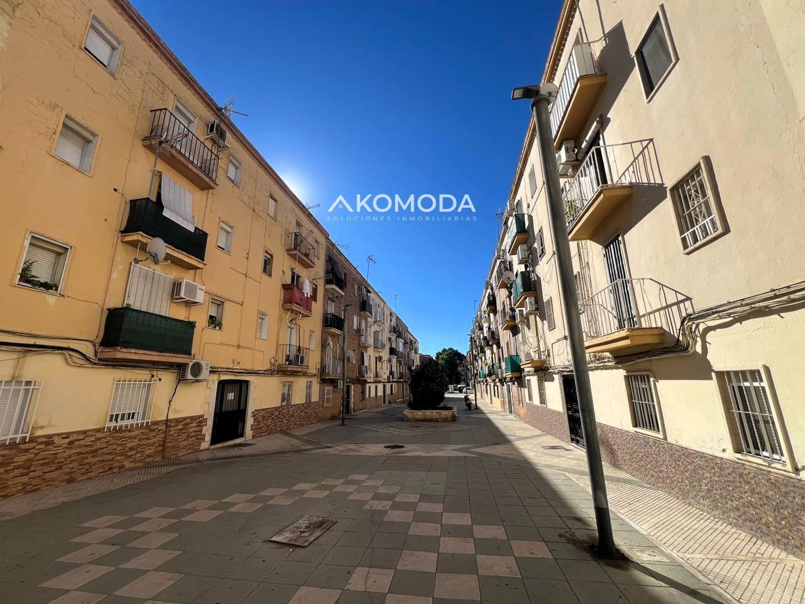 Vista exterior de Pis en venda en  Huelva Capital amb Terrassa i Moblat