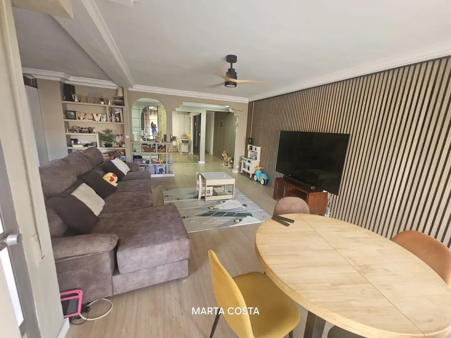 Living room of Flat for sale in La Font d'en Carròs  with Storage room, Furnished and Oven