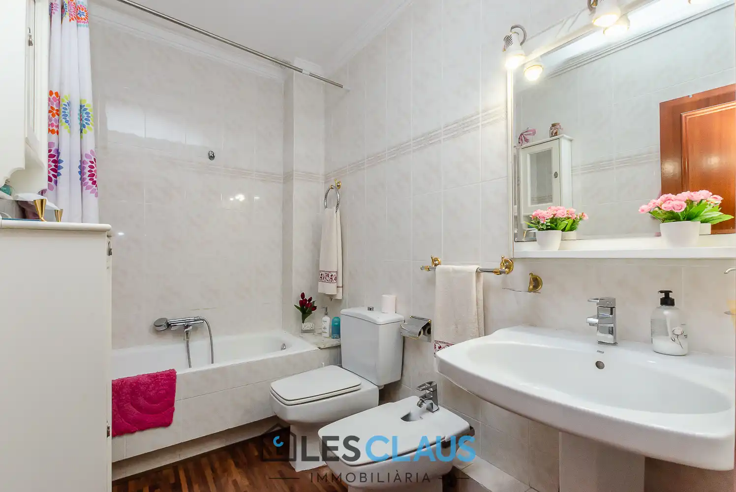 Bathroom of Duplexes for sale in Barcelona  with Air Conditioner, Heating and Balcony