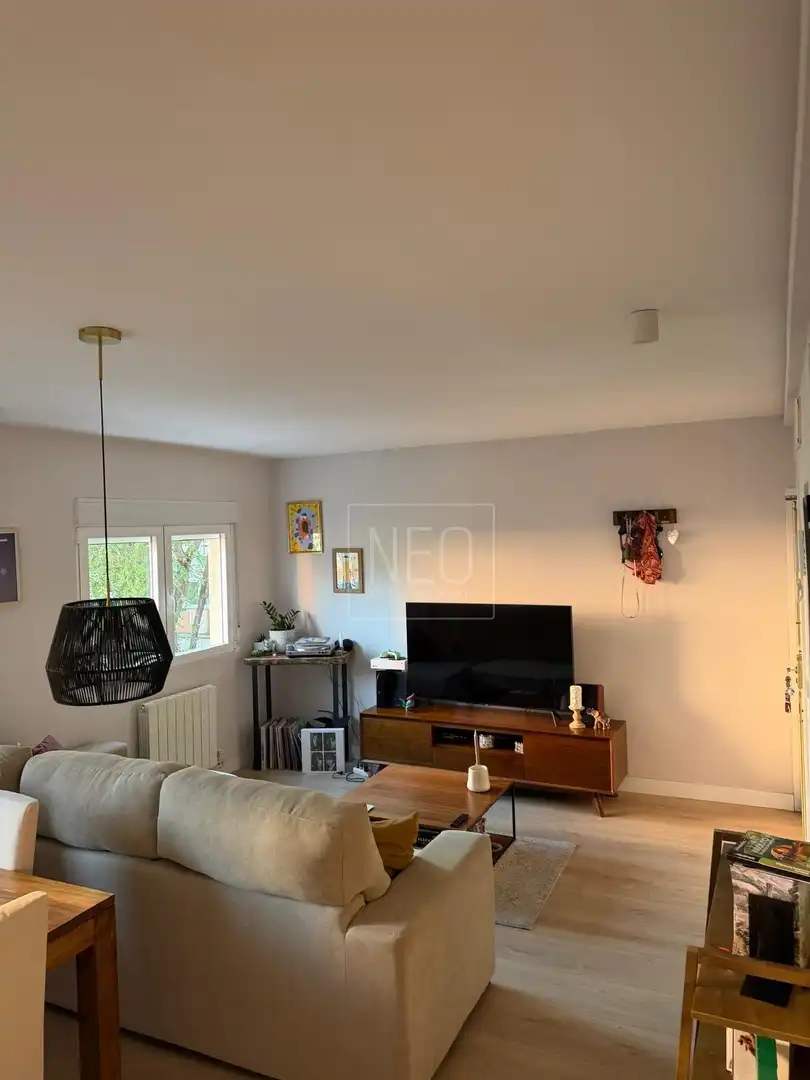 Living room of Flat for sale in Madrid  with Air Conditioner and Heating