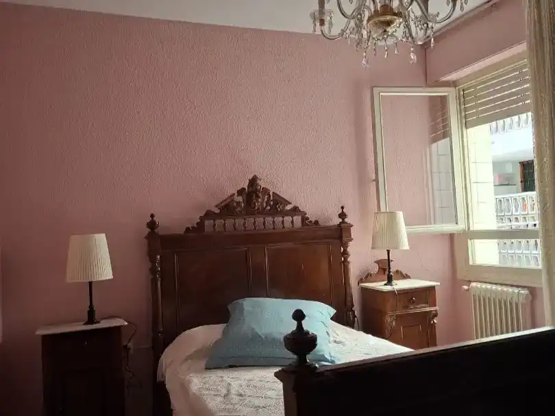 Habitación de Piso en venta en Getxo  con Balcón