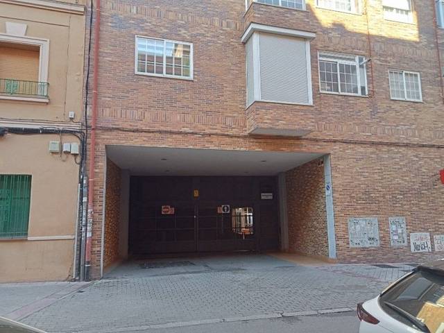 Garaje en Venta en Calle ALEJANDRO SÁNCHEZ en Opañel