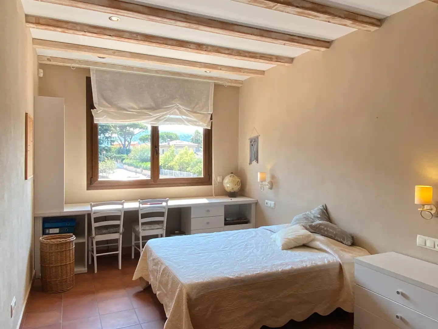Habitación de Casa o chalet en venta en Mont-ras con Aire acondicionado, Calefacción y Jardín privado