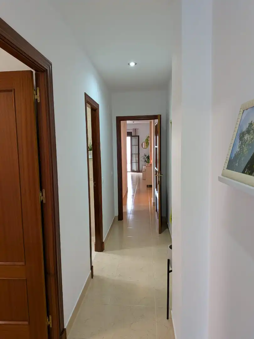 Wohnung zum Verkauf in Dos Hermanas mit Klimaanlage und Möbliert