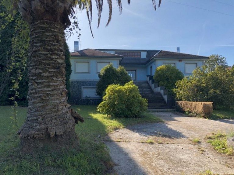 Vista exterior de Casa o xalet en venda en Boqueixón amb Calefacció, Jardí privat i Terrassa