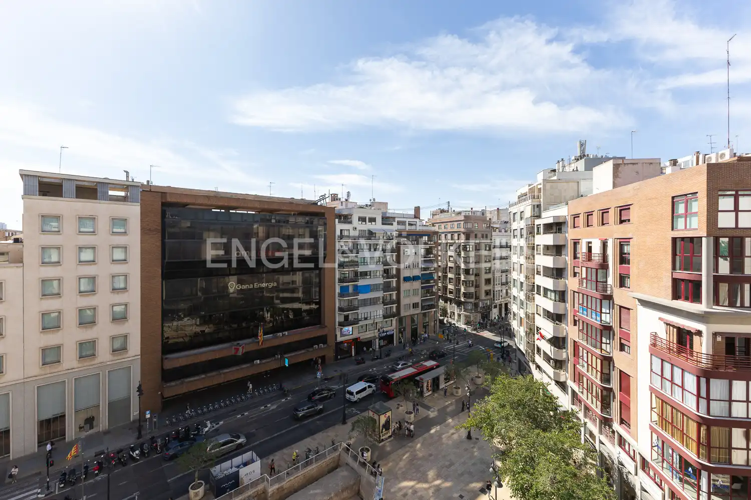 Außenansicht von Wohnung zum Verkauf in Valencia mit Klimaanlage und Heizung