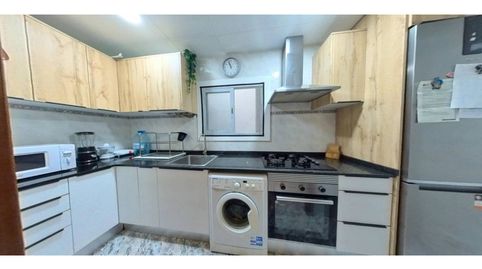Foto 3 de Piso en venta en Sant Crist, Badalona
