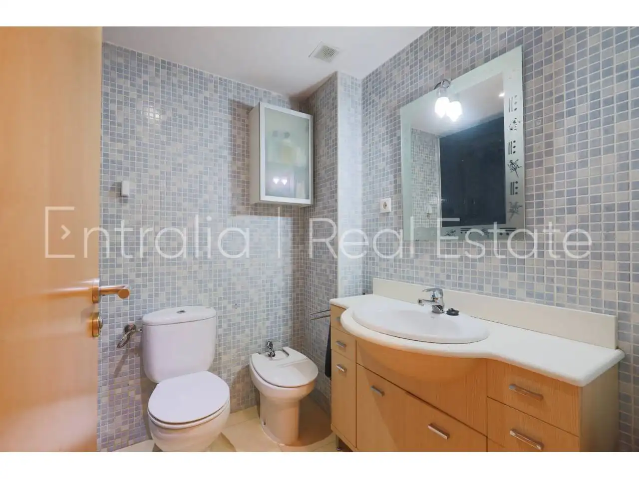 Bathroom of Flat for sale in Celrà, Girona