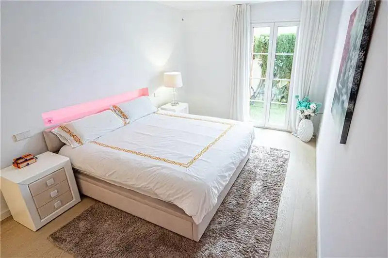 Schlafzimmer von Erdgeschoss zum Verkauf in Manacor mit Klimaanlage, Privatgarten und Terrasse