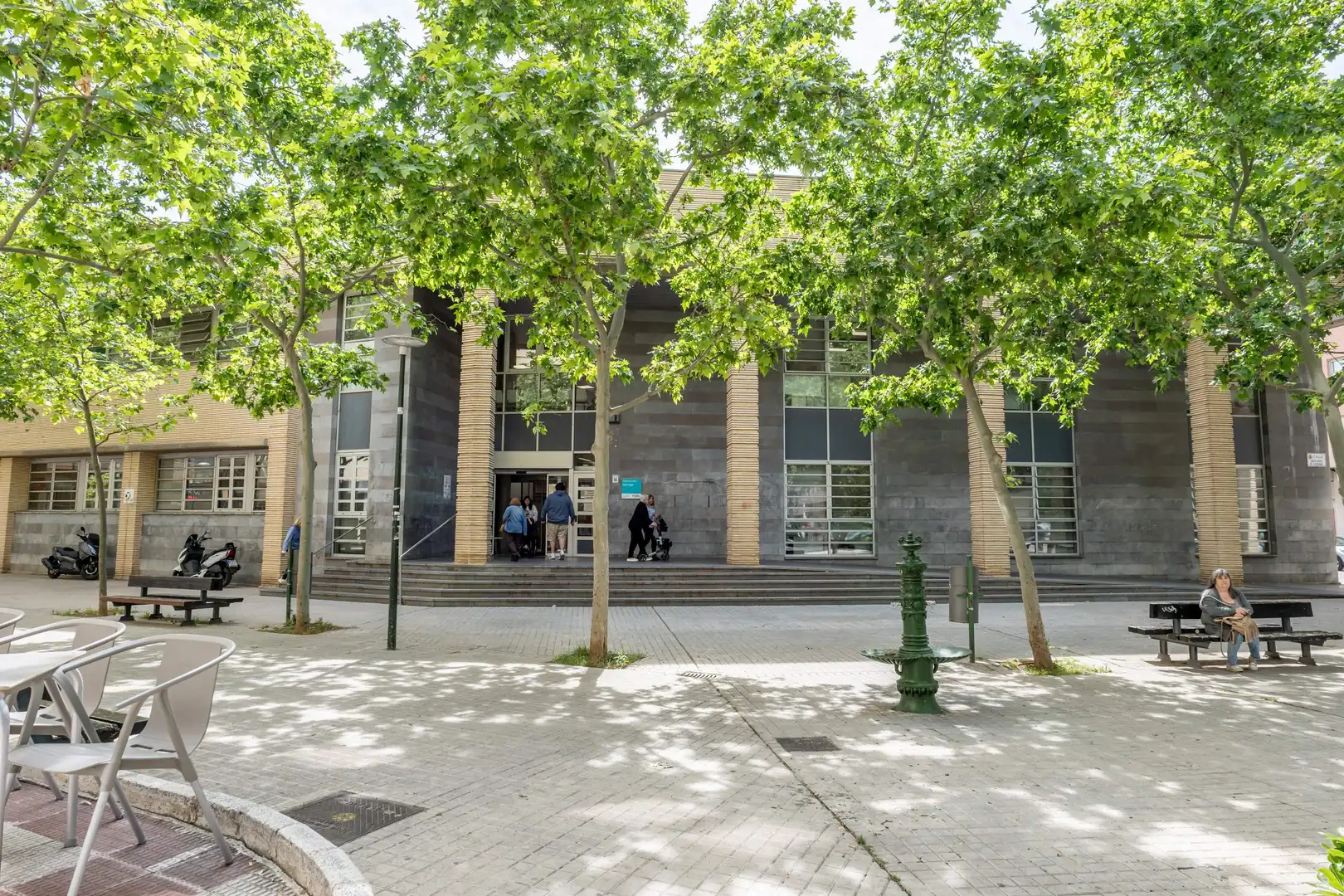 Vista exterior de Pis en venda en Zaragoza amb Calefacció, Terrassa i Balcó