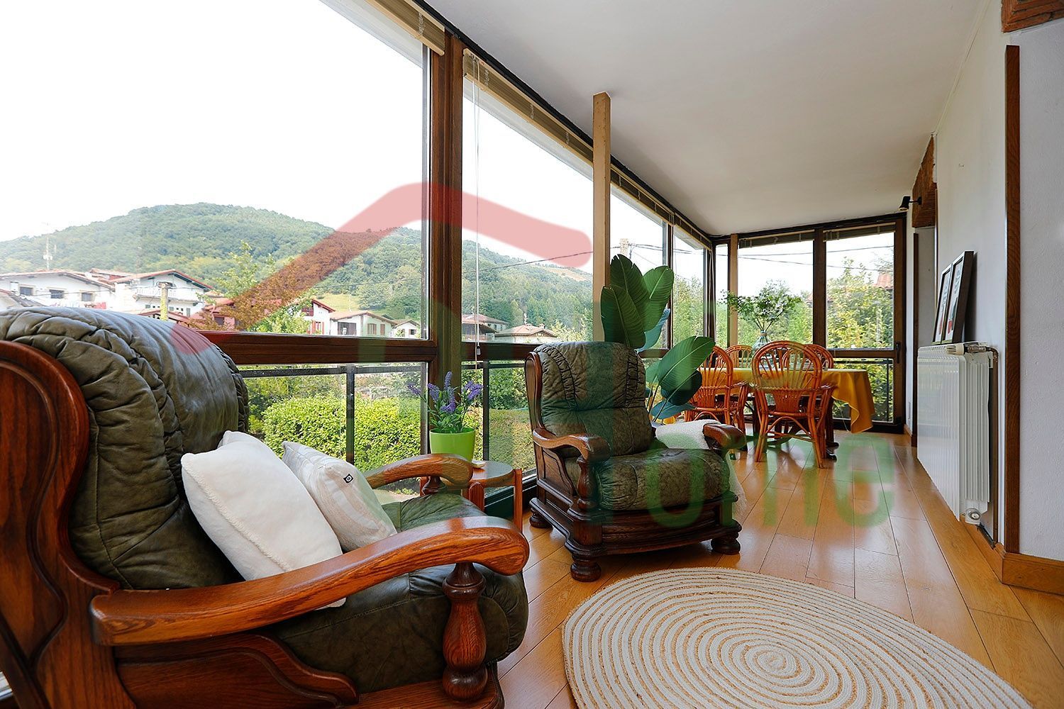 Garden of House or chalet for sale in Bera  with Air Conditioner, Heating and Private garden