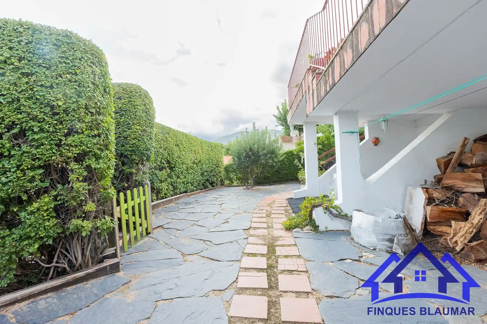 Terrassa de Casa o xalet en venda en Sant Iscle de Vallalta amb Calefacció, Jardí privat i Terrassa