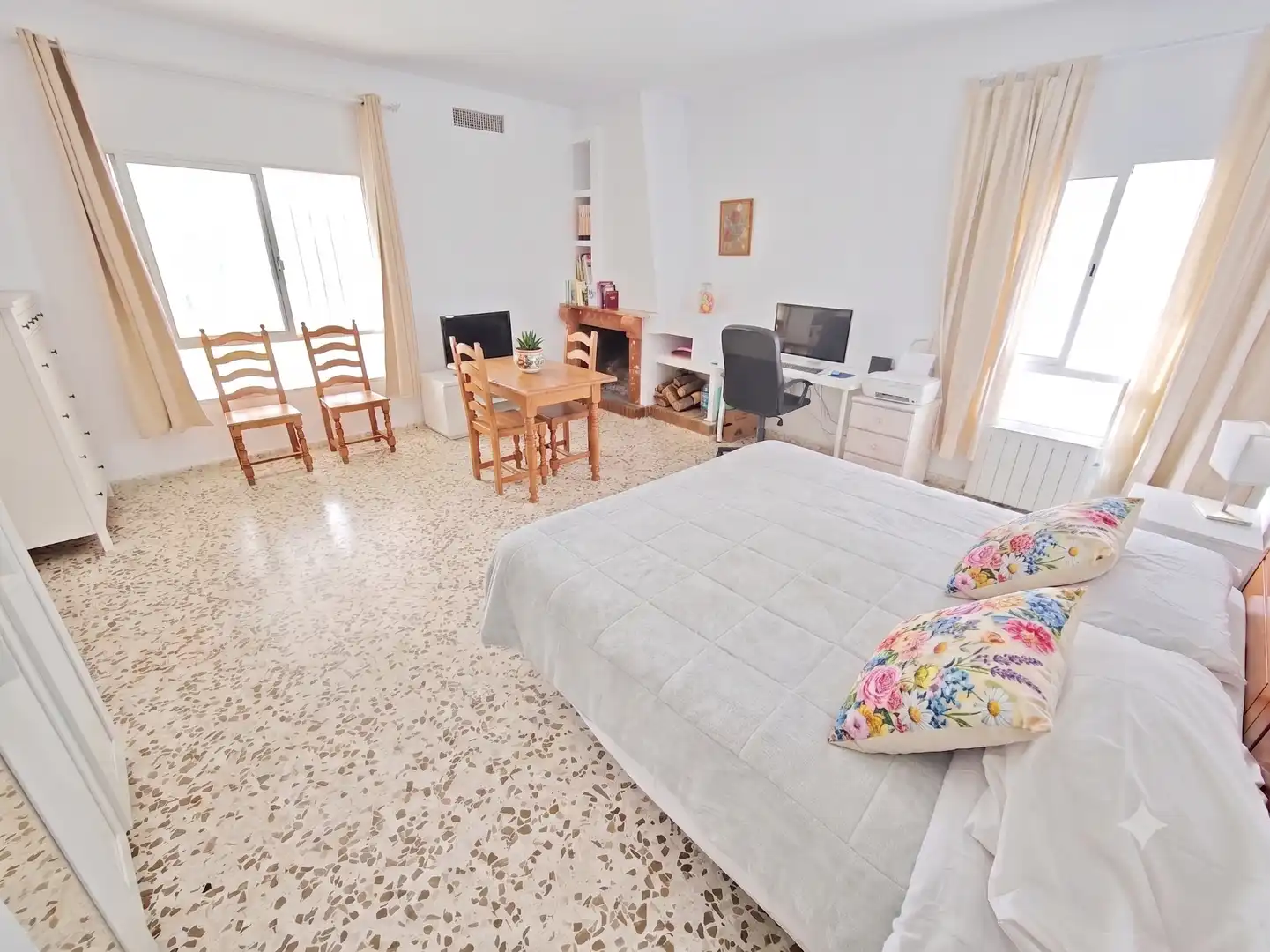 Habitación de Casa o chalet en venta en El Puerto de Santa María con Aire acondicionado, Calefacción y Jardín privado