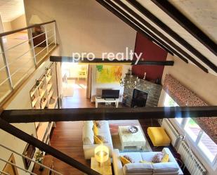 Sala d'estar de Casa o xalet en venda en Colmenarejo amb Terrassa i Piscina
