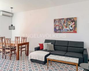 Sala d'estar de Àtic de lloguer en  Barcelona Capital amb Aire condicionat, Calefacció i Parquet