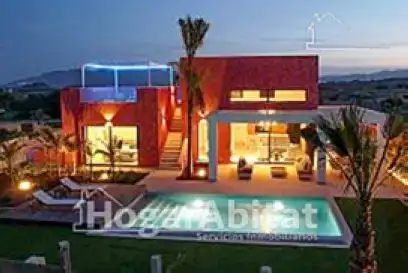 Casa o xalet en venda en Cuevas del Almanzora amb Aire condicionat, Jardí privat i Terrassa