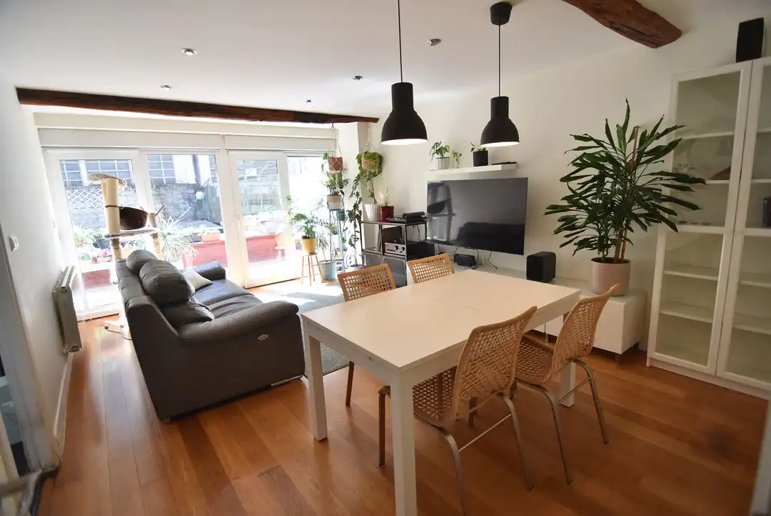 Wohnzimmer von Wohnung zum Verkauf in Eibar mit Heizung, Terrasse und Möbliert