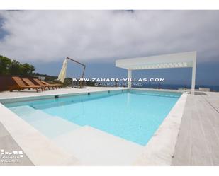 Swimming pool of House or chalet for sale in Zahara de los Atunes  with Air Conditioner, Terrace and Swimming Pool