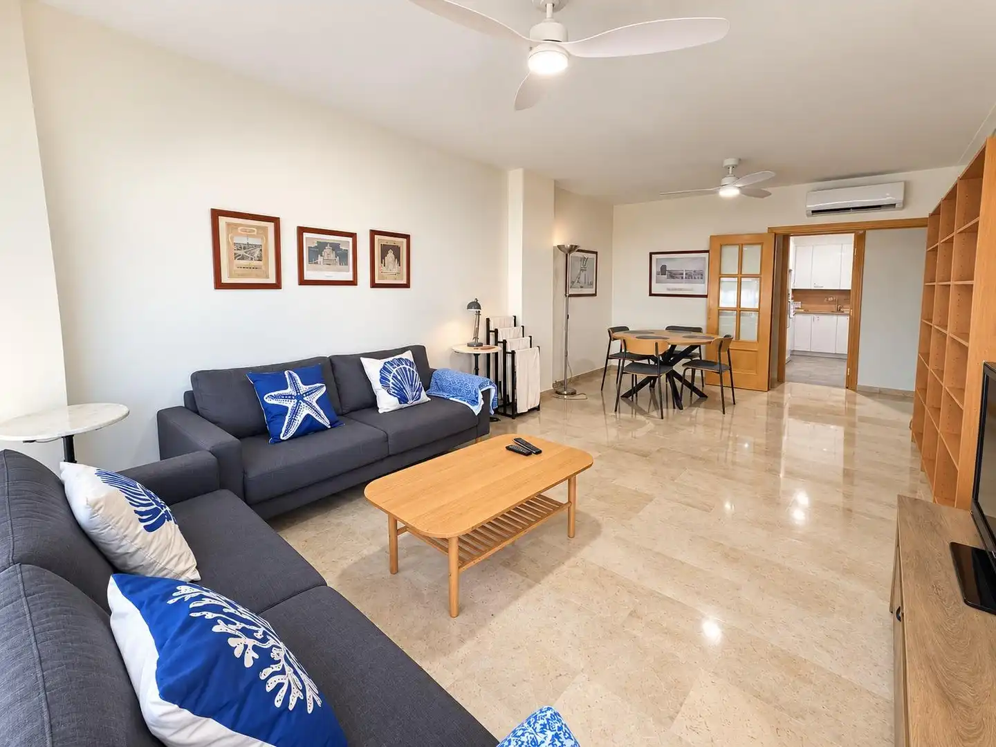 Sala de estar de Piso de alquiler en Málaga con Terraza, Amueblado y Piscina comunitaria