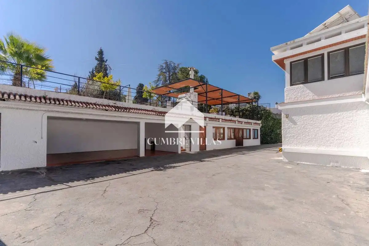 Exterior view of Houses for sale in Gójar  with Heating, Private garden and Terrace