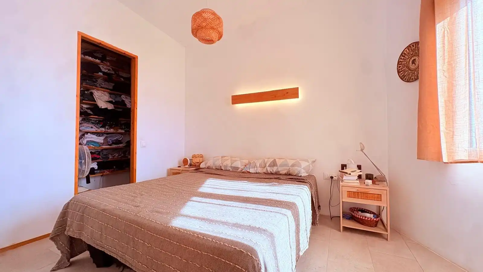 Dormitori de Casa o xalet en venda en Castellar del Vallès amb Aire condicionat, Calefacció i Jardí privat